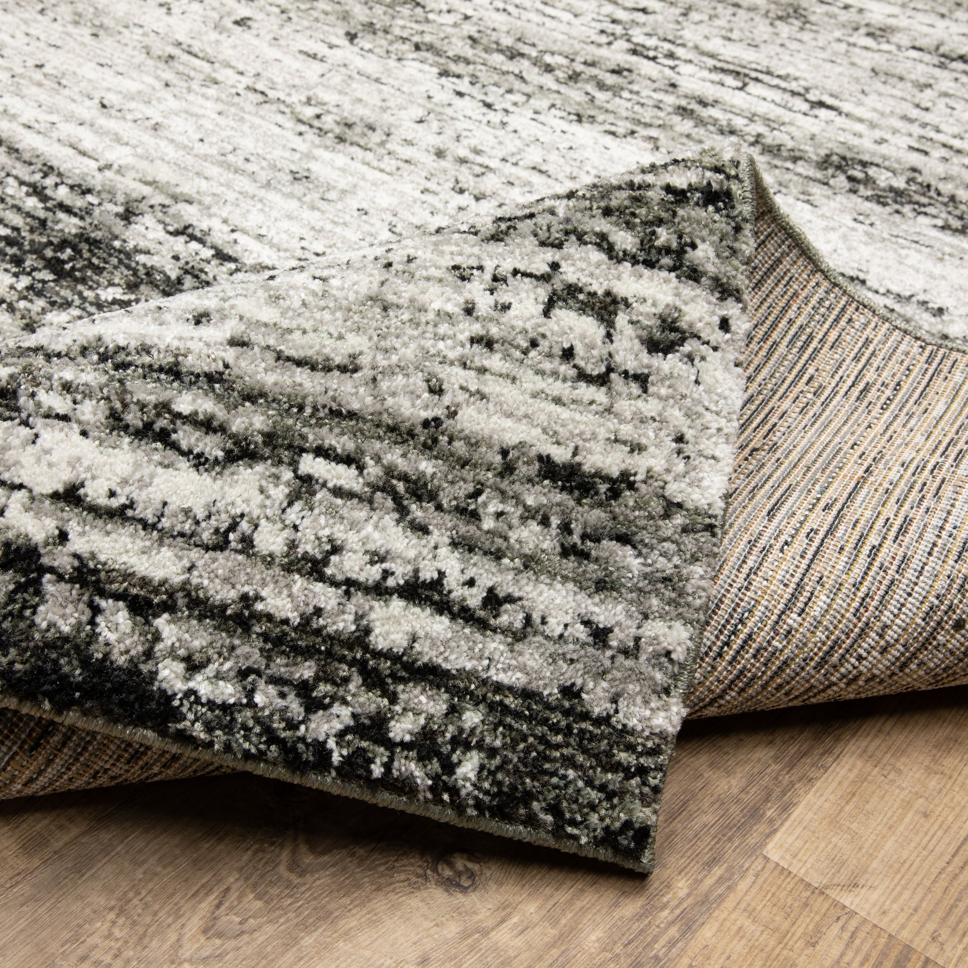 Atlas Abstract Ash/ Charcoal Cut Pile Rug