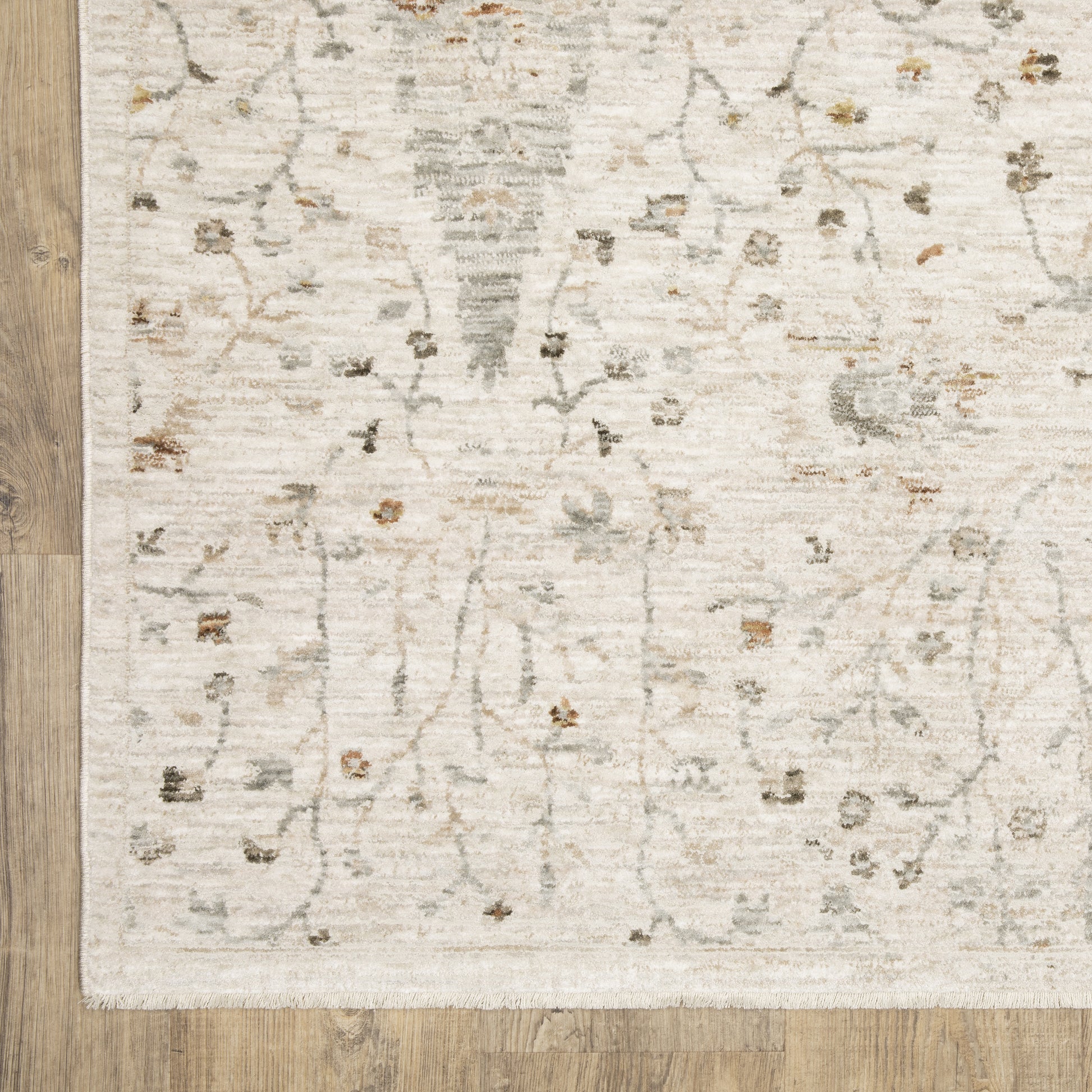 Avalon Distressed Ivory/ Beige Floral Cut Pile Rug