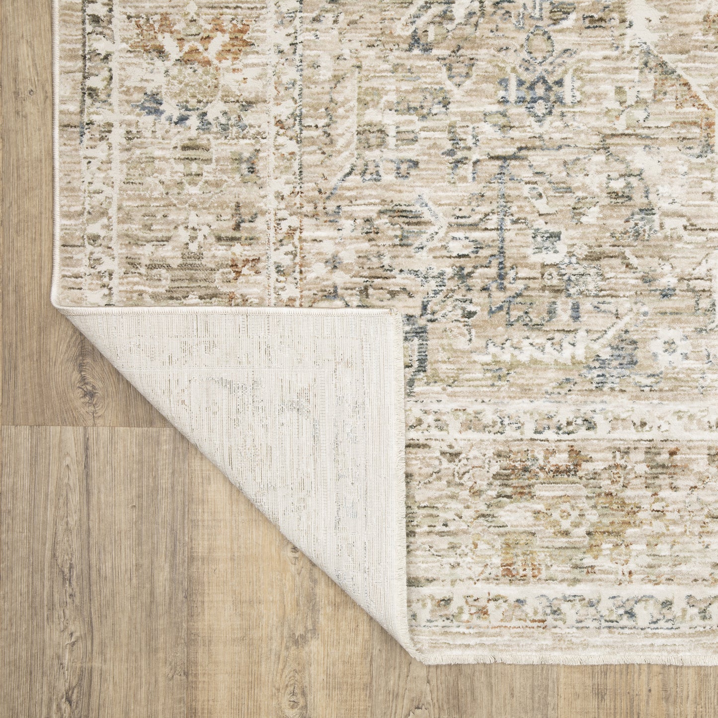 Avalon Distressed Beige/ Blue Medallion Cut Pile Rug