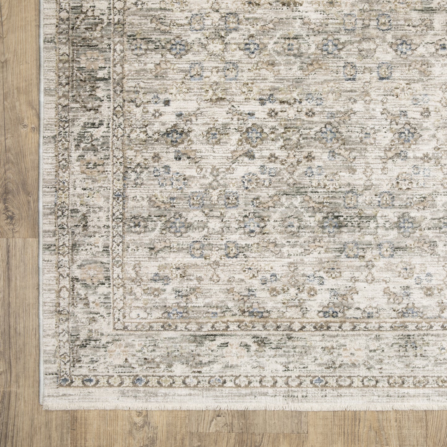 Avalon Medallion Grey/ Beige Distressed Cut Pile Rug