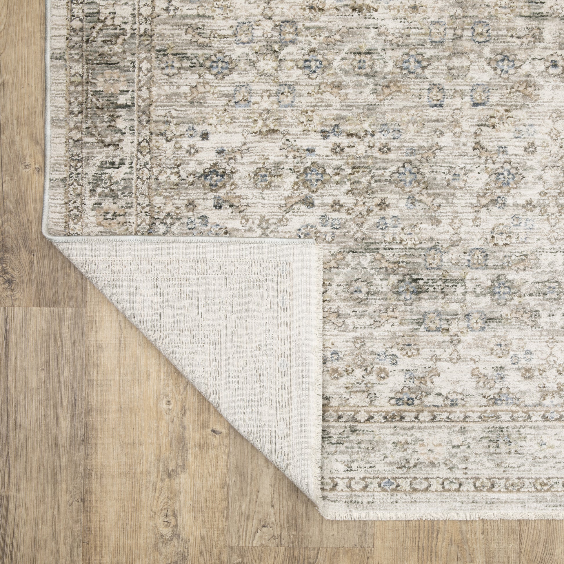 Avalon Medallion Grey/ Beige Distressed Cut Pile Rug