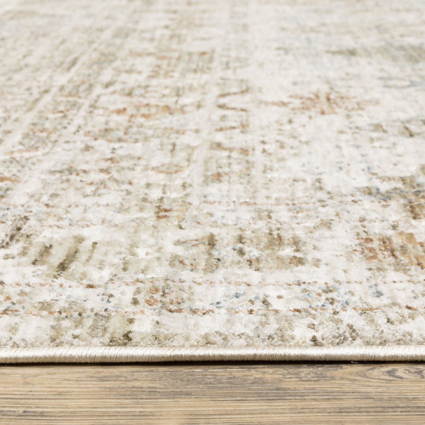 Avalon Distressed Beige/ Blue Floral Cut Pile Rug