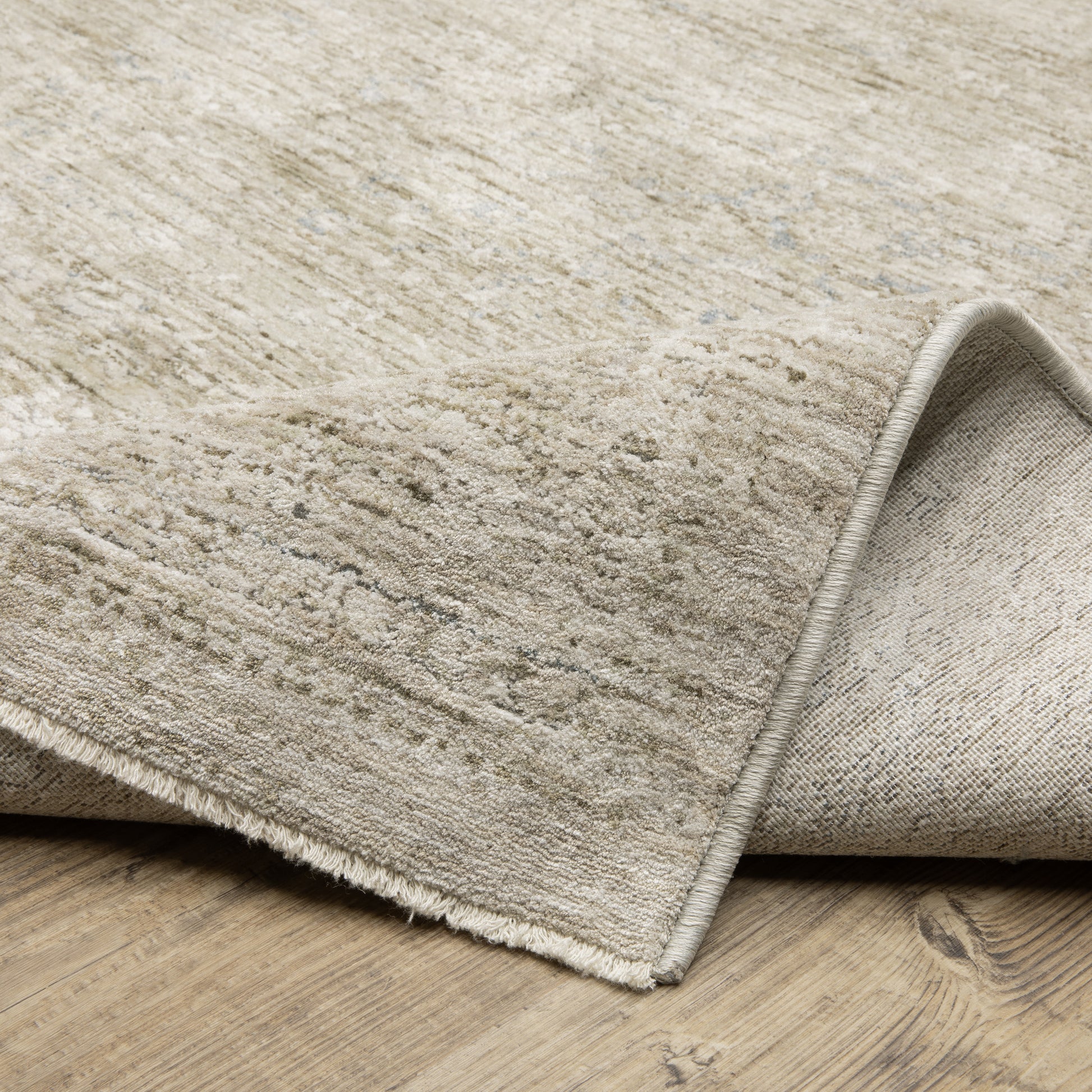 Avalon Distressed Beige/ Grey Oriental Cut Pile Rug
