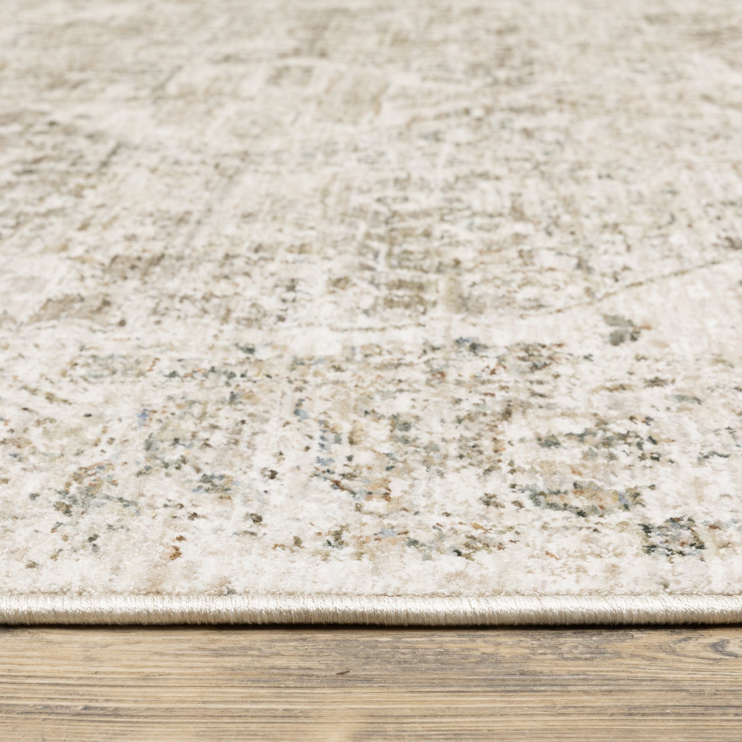 Avalon Medallion Beige/ Grey Distressed Cut Pile Rug