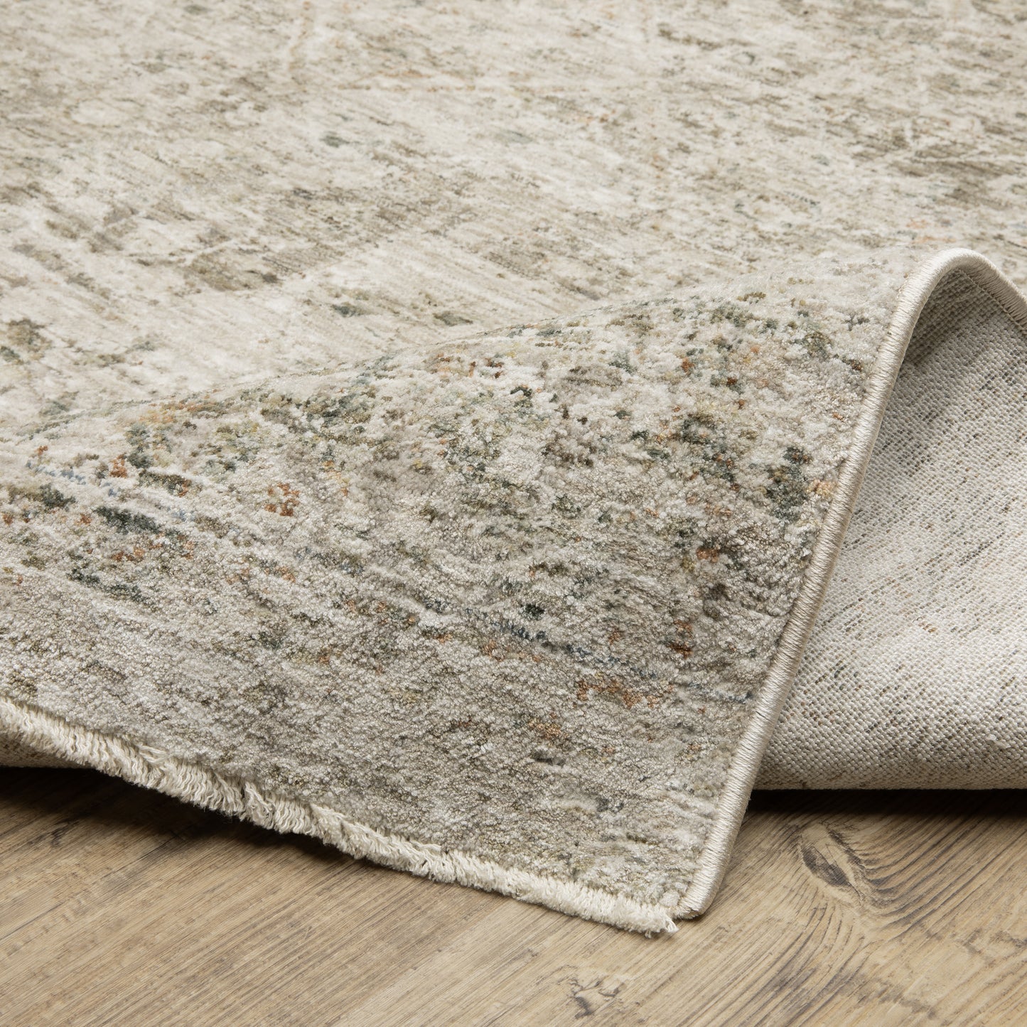 Avalon Medallion Beige/ Grey Distressed Cut Pile Rug