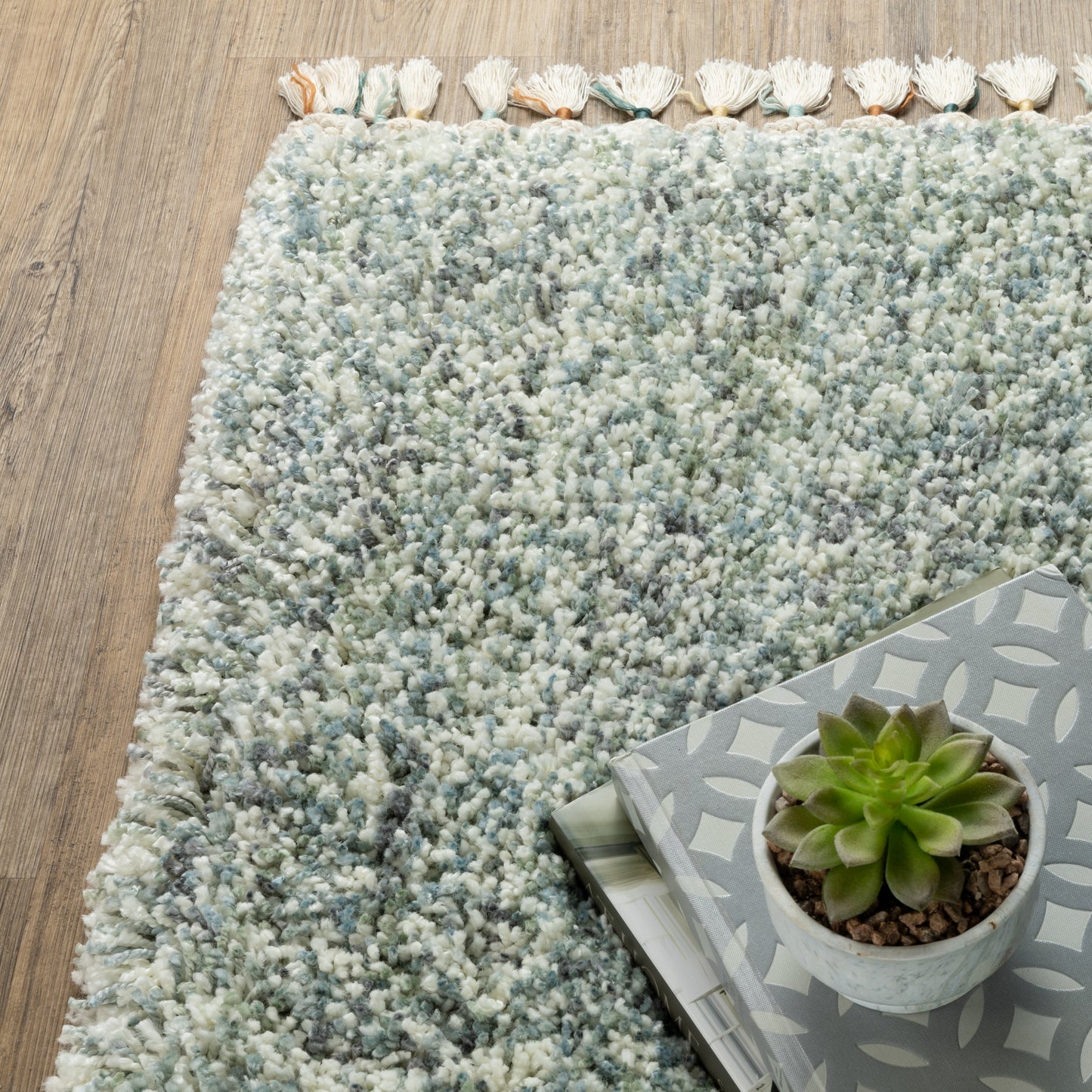 Axis Abstract Blue/ Ivory Cut Pile Rug