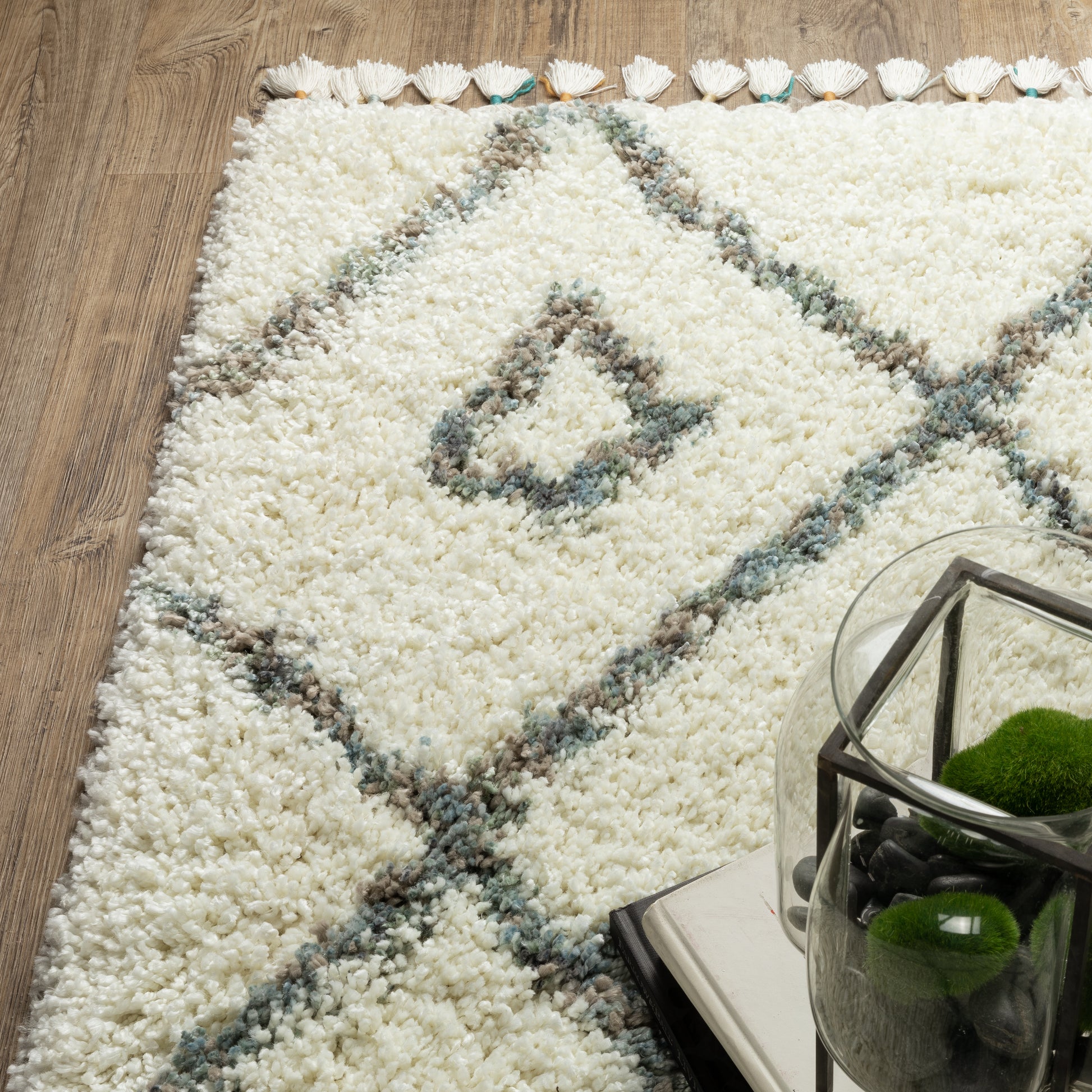 Axis Geometric Ivory/ Multi Cut Pile Rug