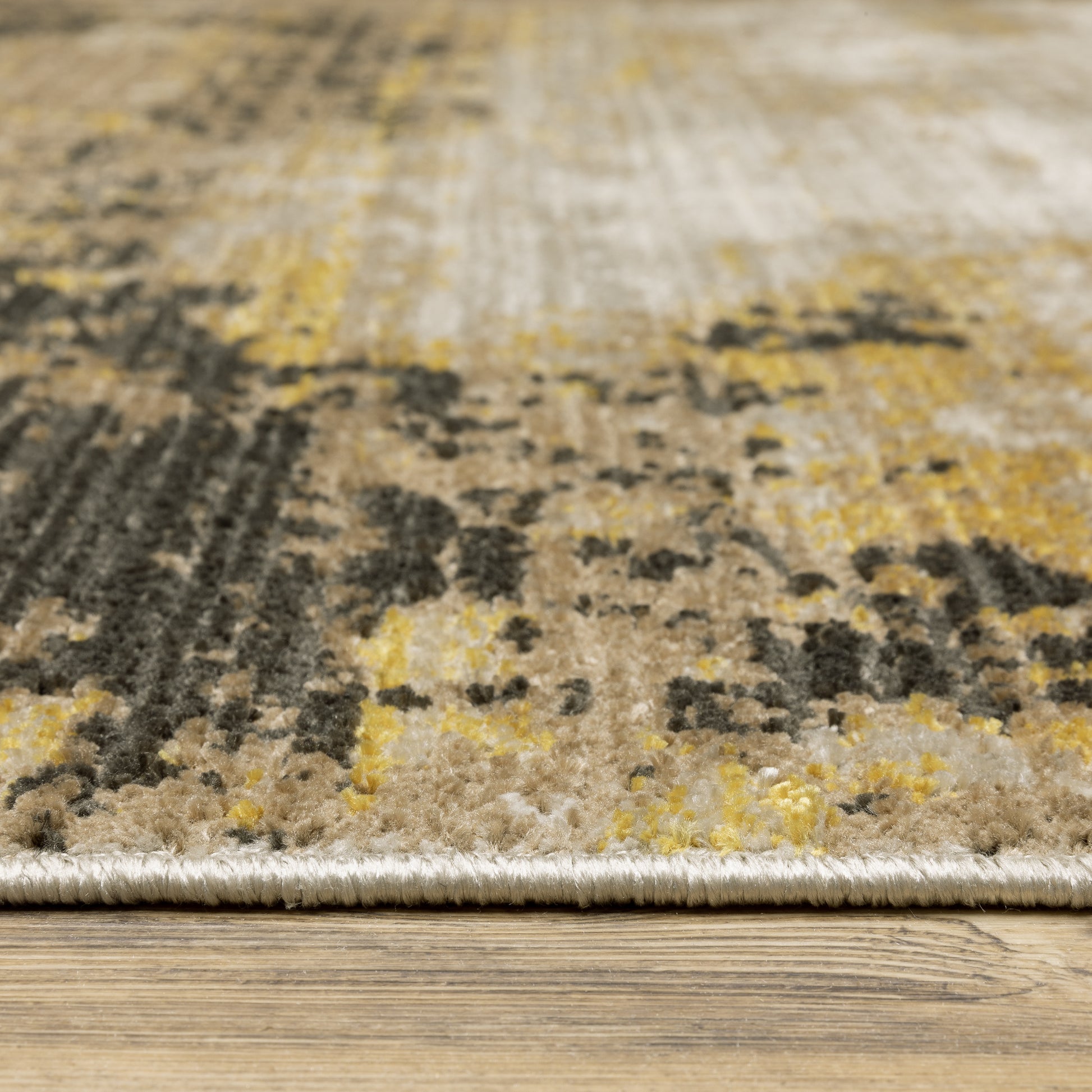 Bauer Abstract Gold/ Black Cut Pile Rug
