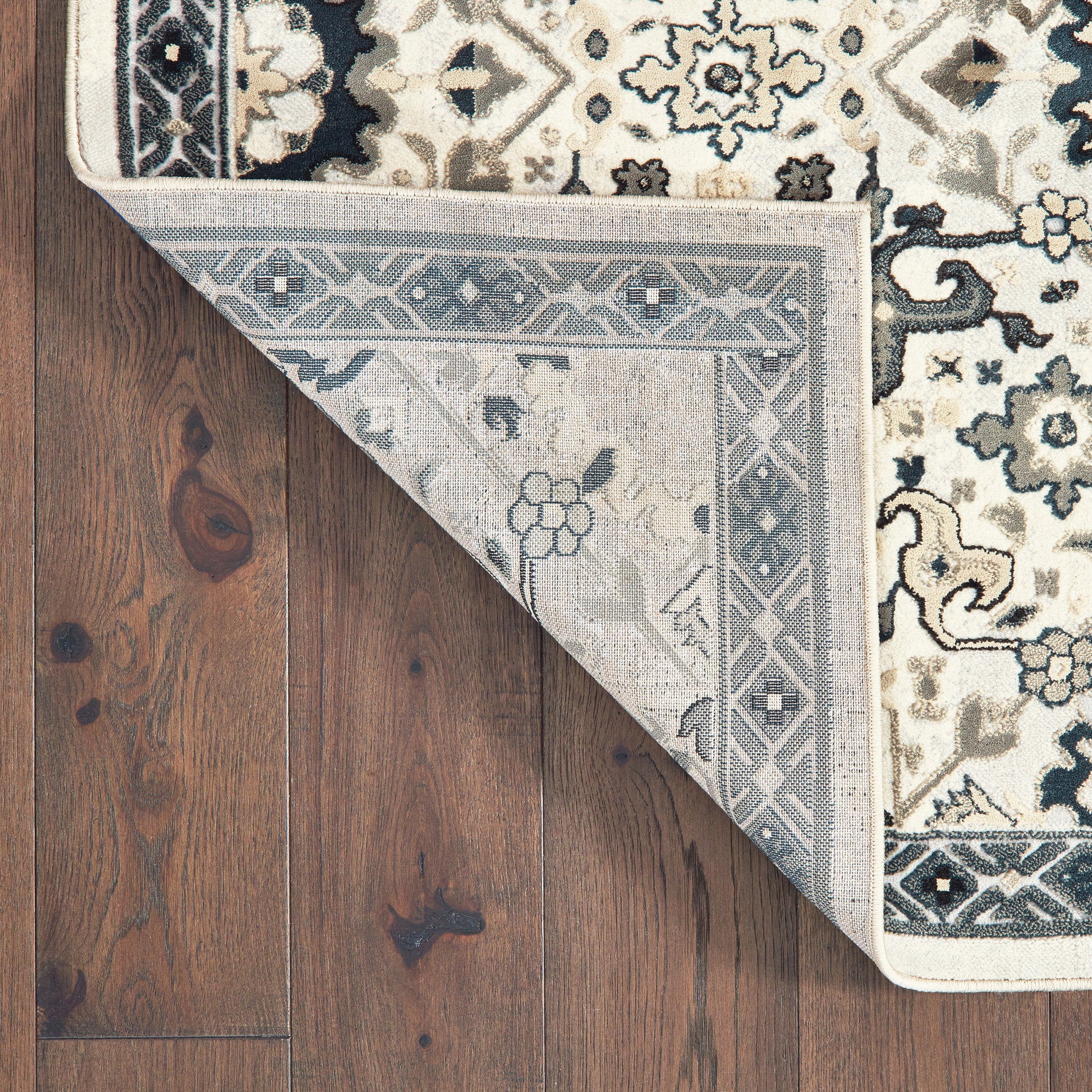 Bowen Oriental Ivory/ Navy Cut Pile Rug