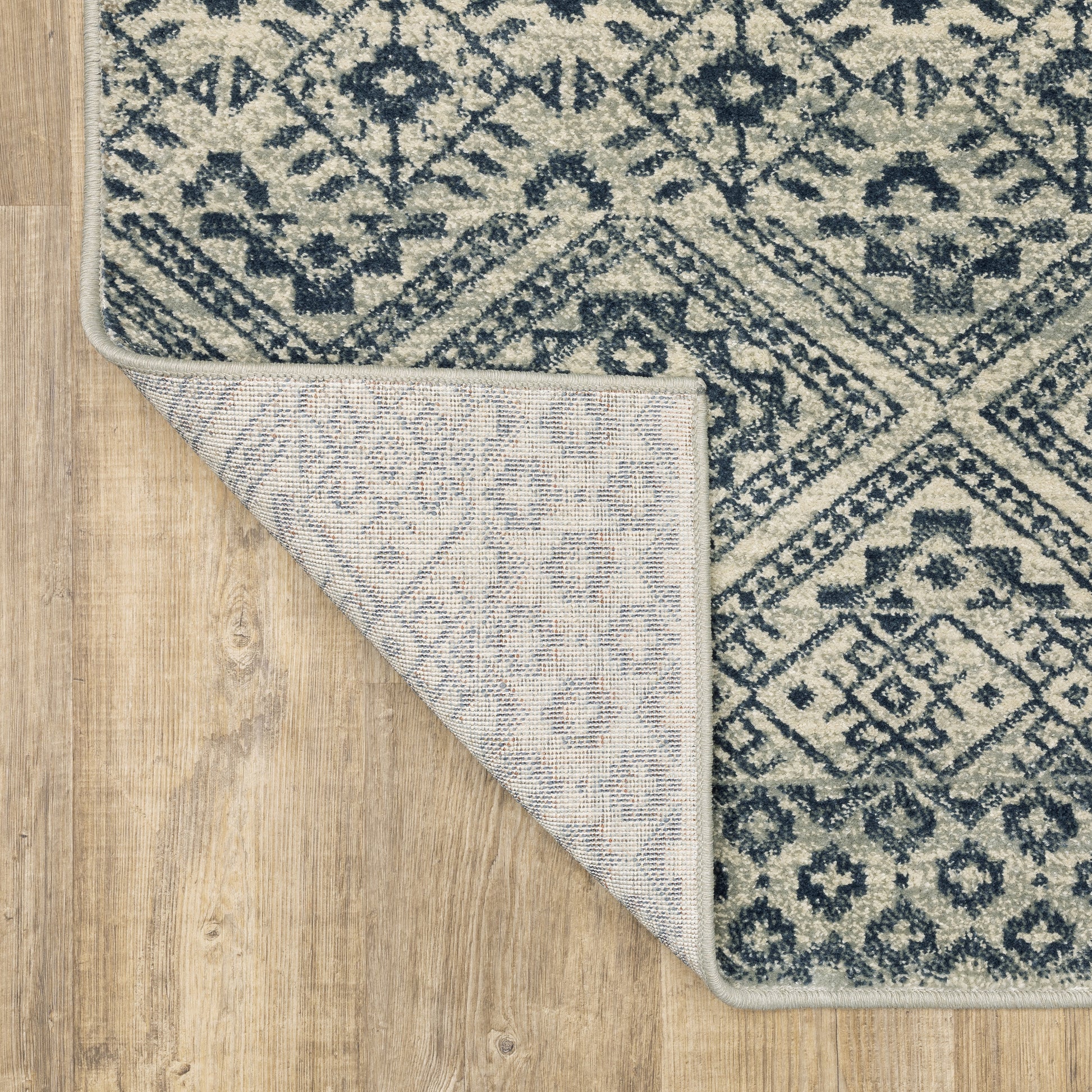 Branson Floral Blue/ Beige Geometric Cut Pile Rug