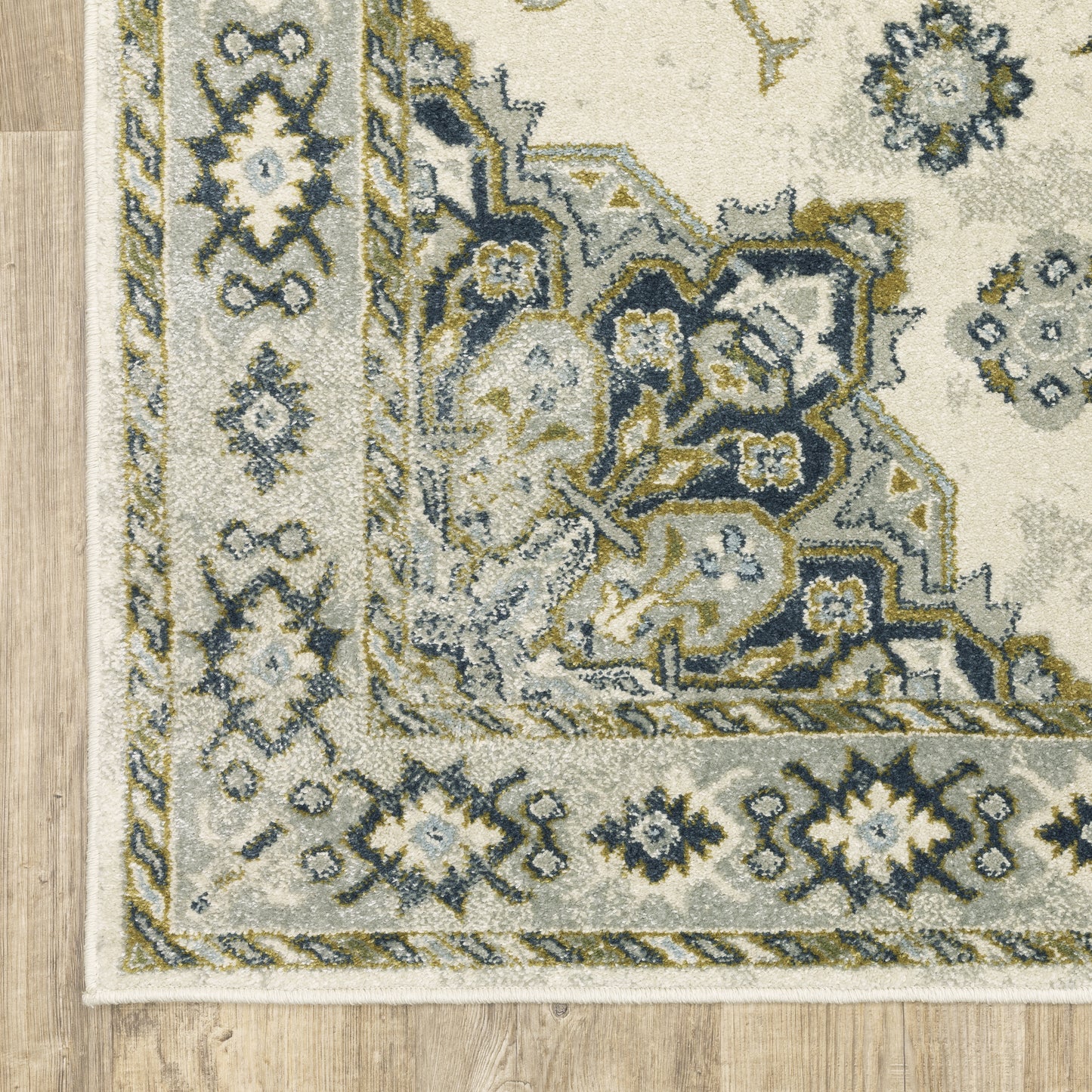 Branson Medallion Ivory/ Blue Oriental Cut Pile Rug