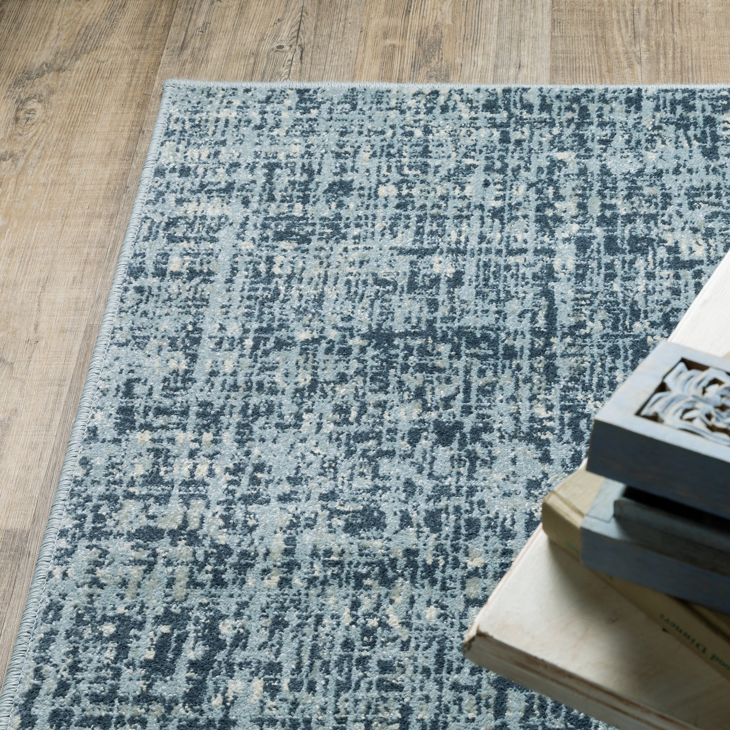 Branson Distressed Blue/ Blue Abstract Cut Pile Rug