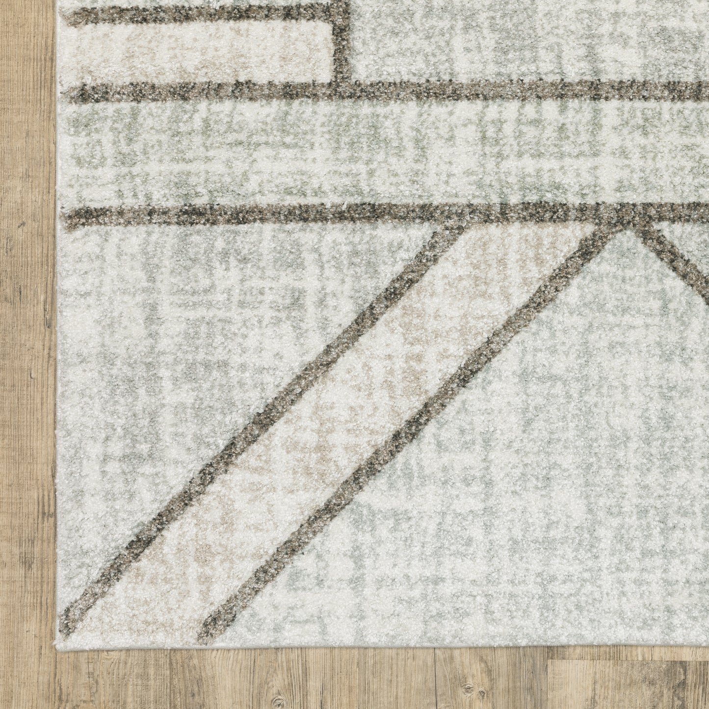Cambria Distressed Grey/ Beige Geometric Cut Pile Rug