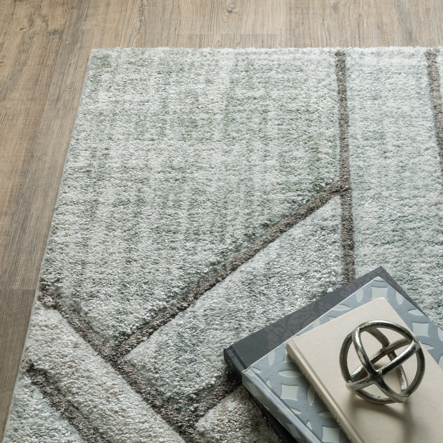 Cambria Distressed Grey/ Beige Geometric Cut Pile Rug