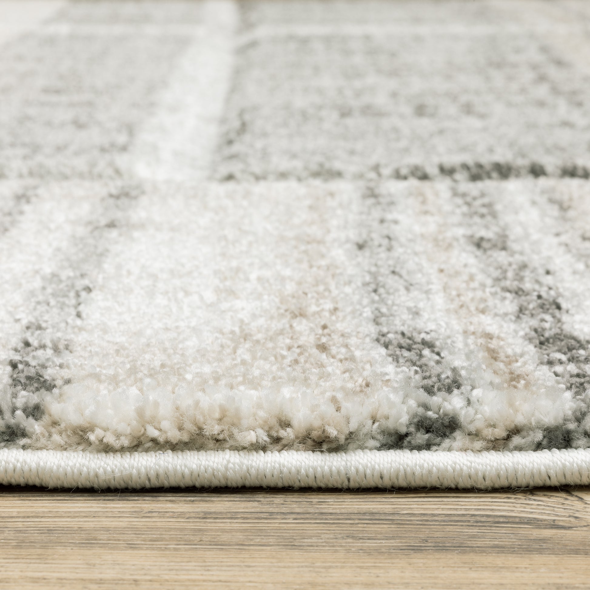 Cambria Distressed Beige/ Charcoal Stripe Cut Pile Rug