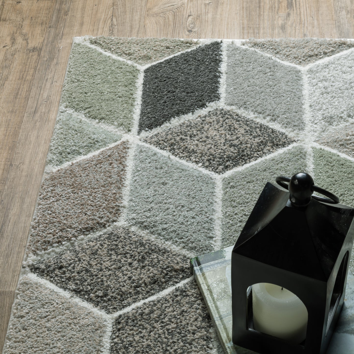 Cambria Geometric Ivory/ Multi Cut Pile Rug