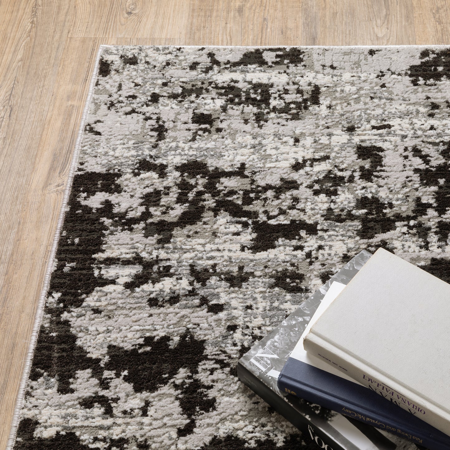 Caravan Abstract Grey/ Black Cut Pile Rug