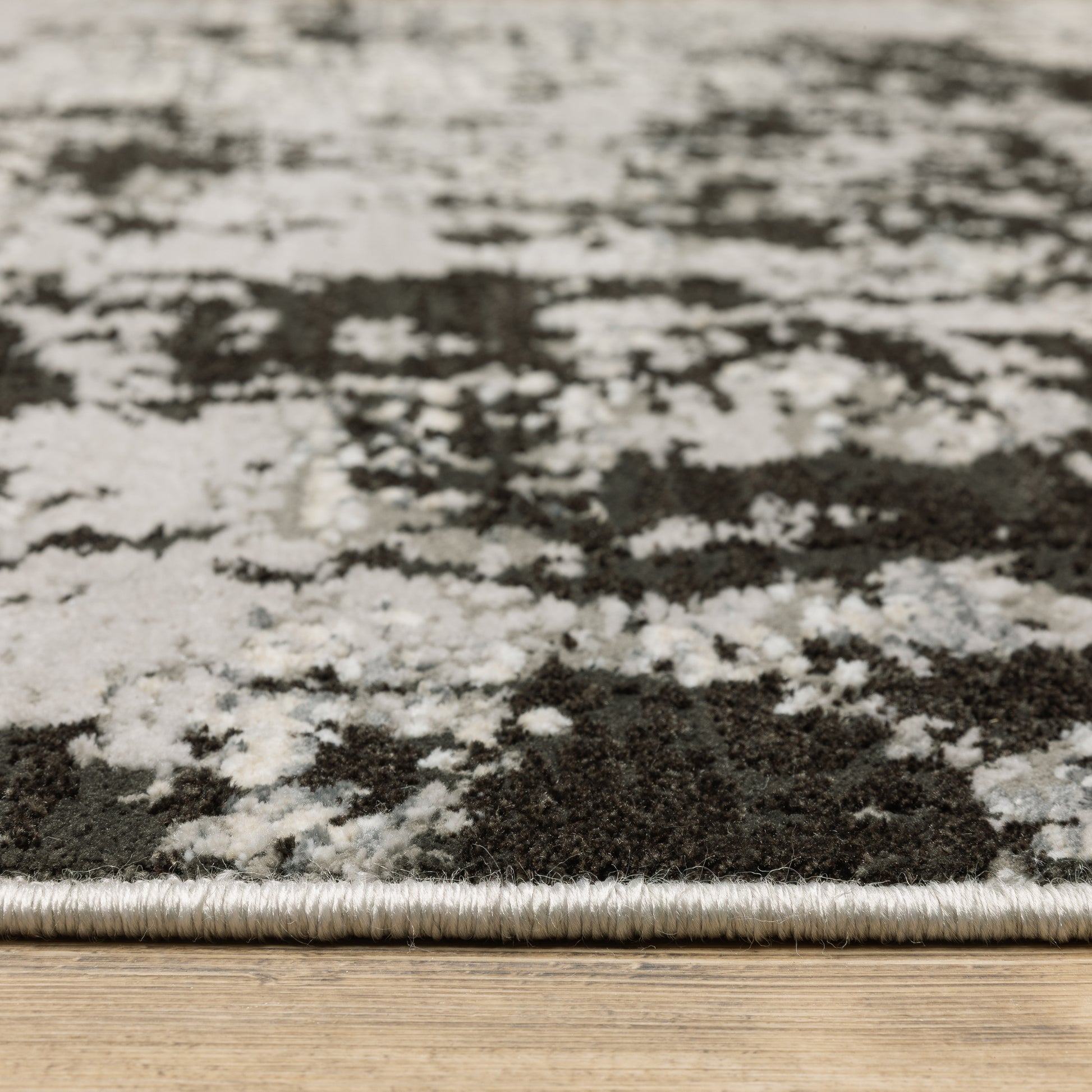 Caravan Abstract Grey/ Black Cut Pile Rug