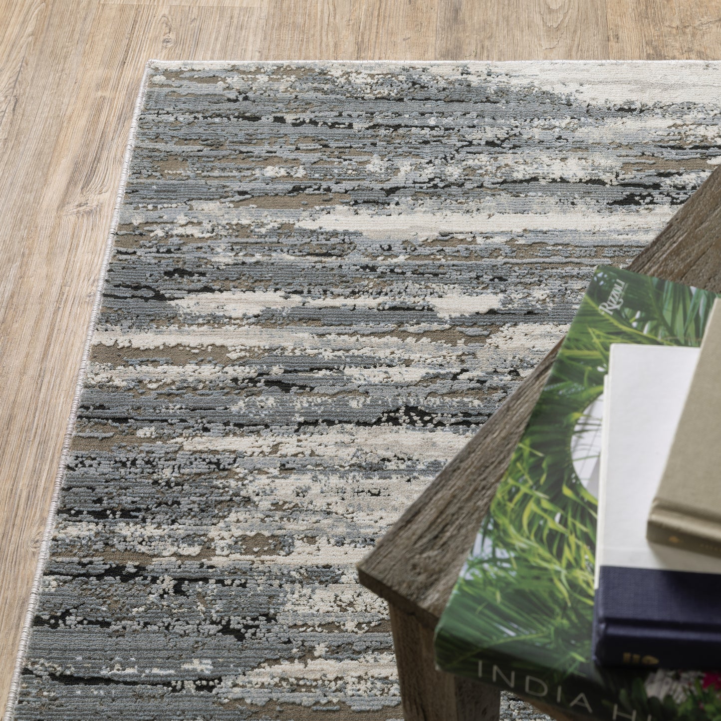 Caravan Abstract Beige/ Blue Cut Pile Rug