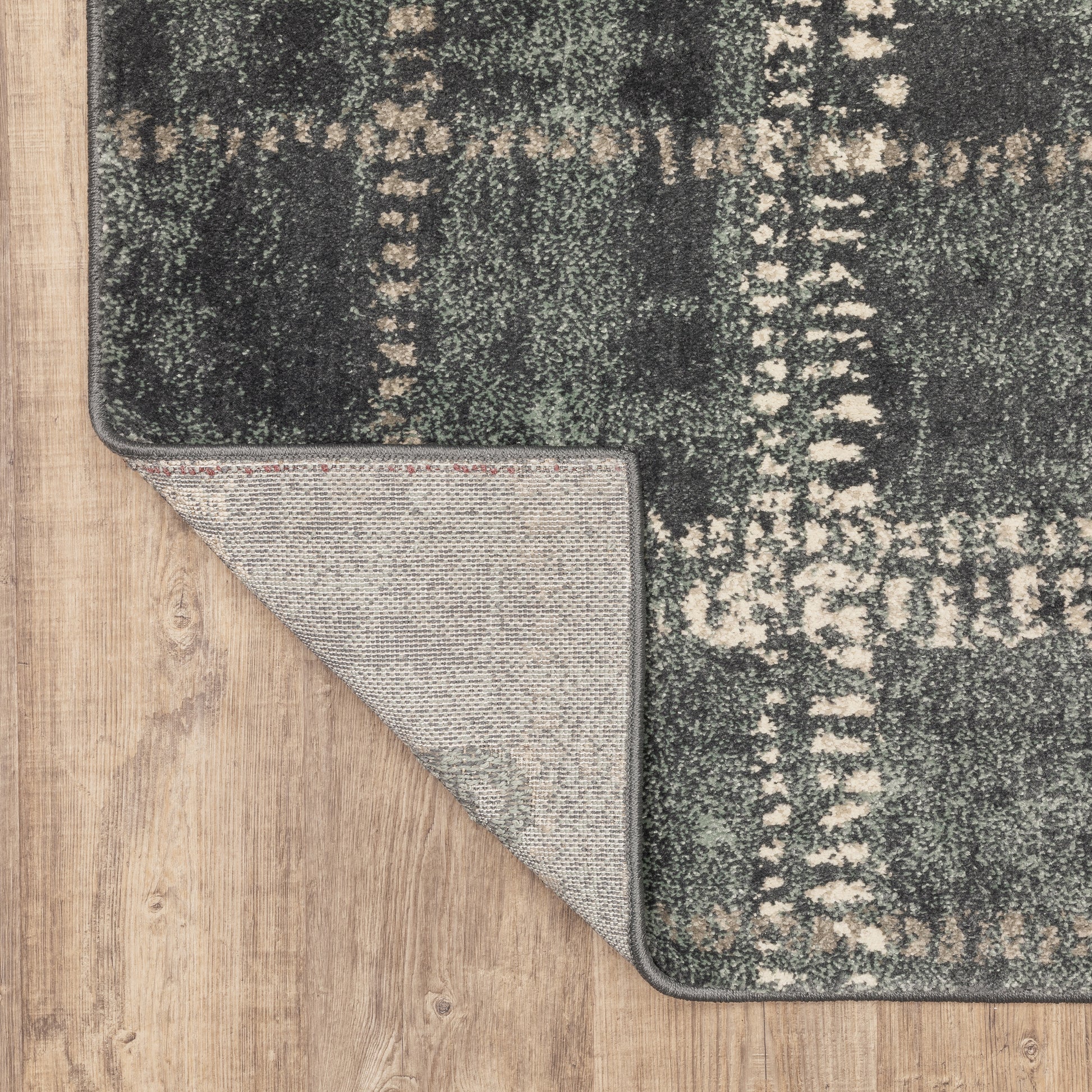 Carson Geometric Blue/ Ivory Cut Pile Rug