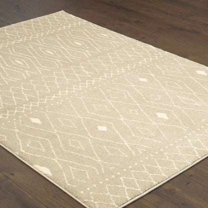 Carson Tribal Sand/ Ivory Geometric Cut Pile Rug