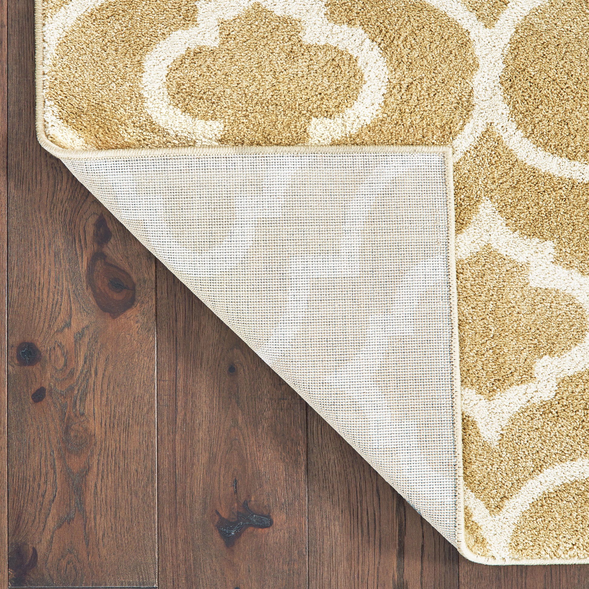 Carson Trefoil Gold/ Ivory Geometric Cut Pile Rug