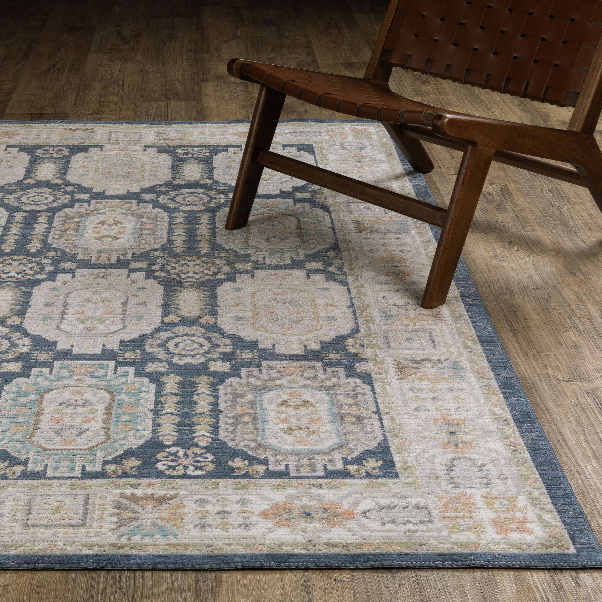 Cavett Medallion Blue/ Gold Distressed Cut Pile Rug