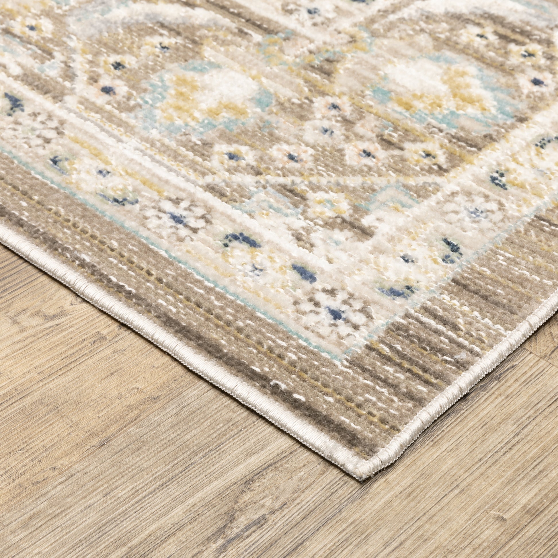 Cavett Medallion Brown/ Blue Oriental Cut Pile Rug