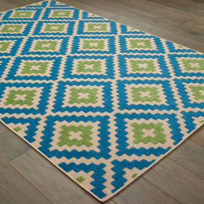 Cayman Lattice Sand/ Blue Outdoor Mixed Pile Rug