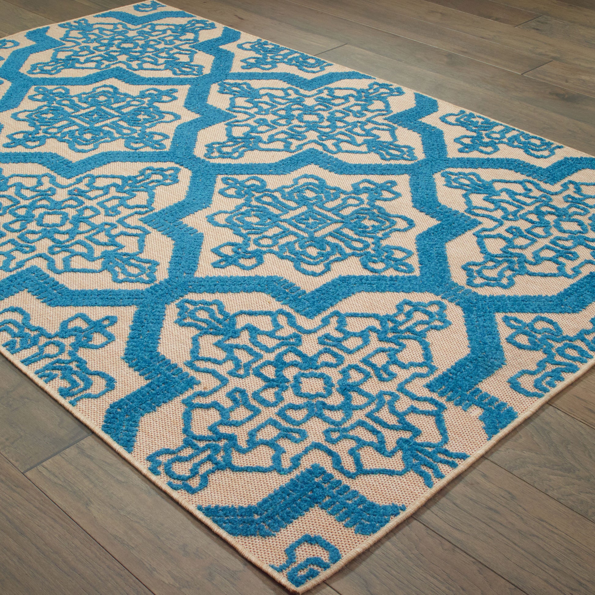 Cayman Medallion Sand/ Blue Outdoor Mixed Pile Rug