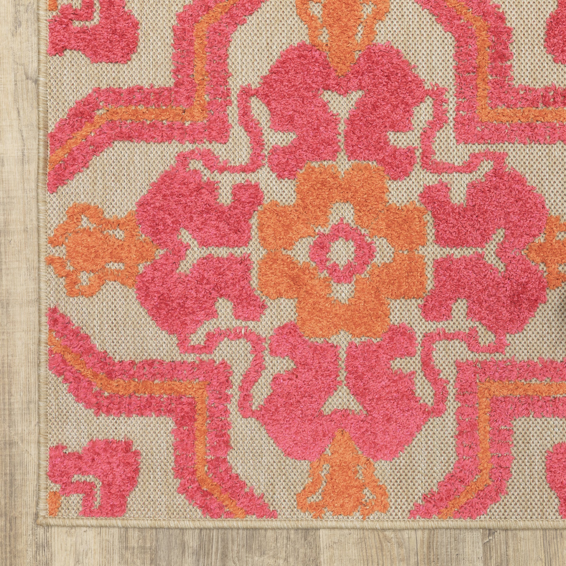 Cayman Medallion Sand/ Pink Outdoor Mixed Pile Rug