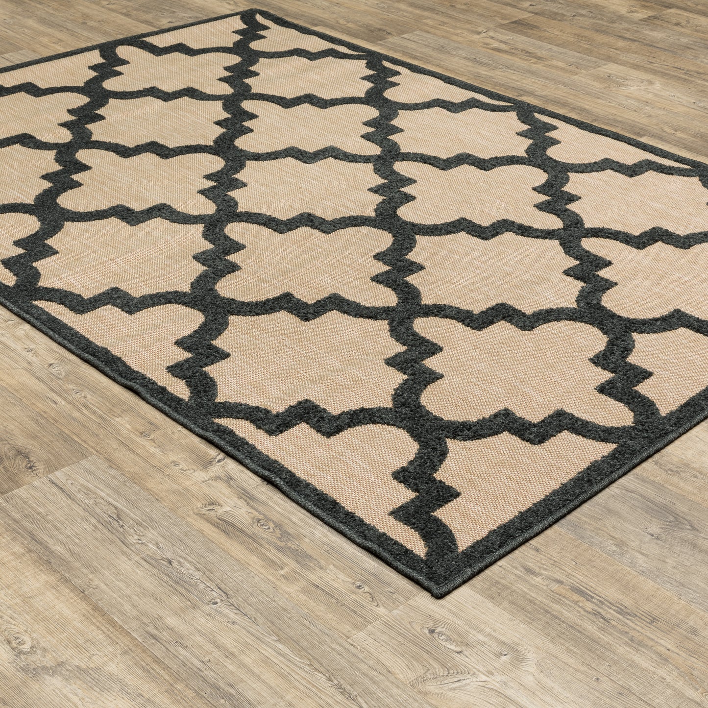Cayman Lattice Sand/ Charcoal Outdoor Mixed Pile Rug