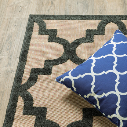 Cayman Lattice Sand/ Charcoal Outdoor Mixed Pile Rug