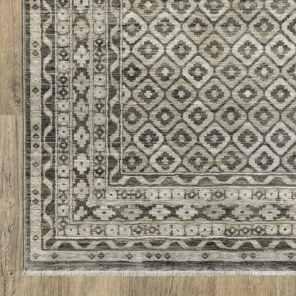 Chamberlain Border Grey/ Black Distressed Cut Pile Rug