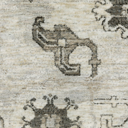 Chamberlain Distressed Ivory/ Grey Floral Cut Pile Rug