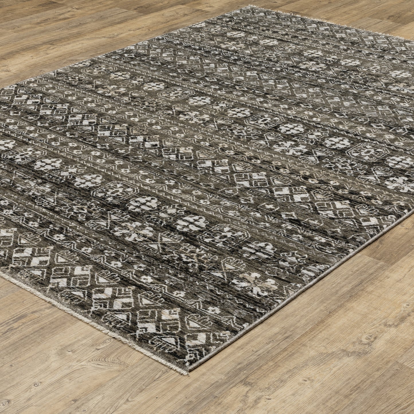 Chamberlain Distressed Black/ Grey Stripe Cut Pile Rug