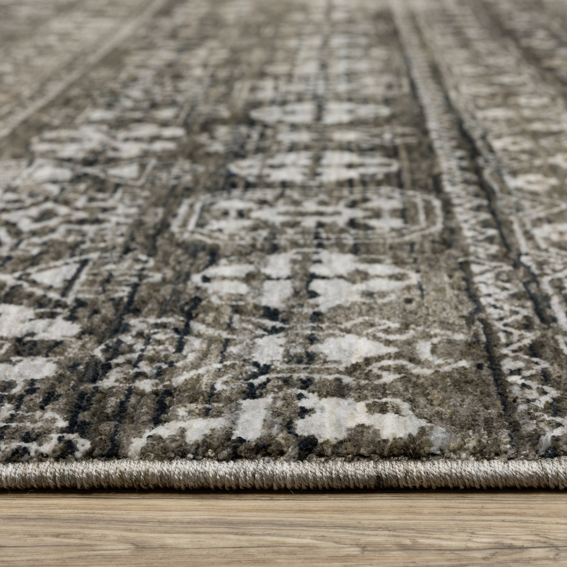 Chamberlain Distressed Black/ Grey Stripe Cut Pile Rug