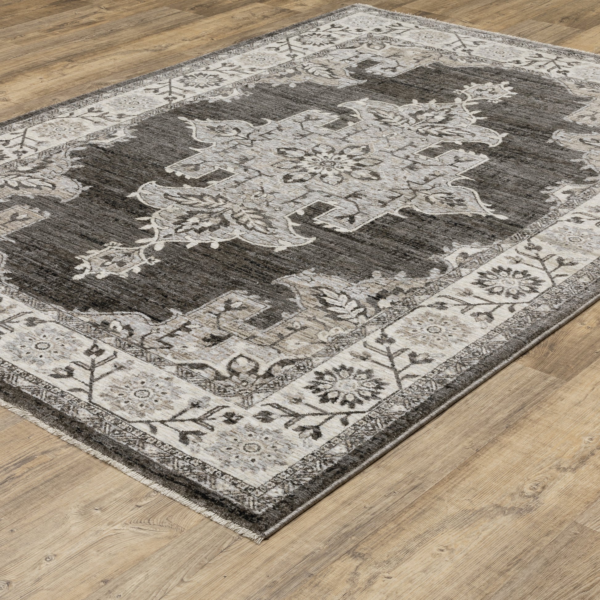 Chamberlain Medallion Grey/ Beige Distressed Cut Pile Rug