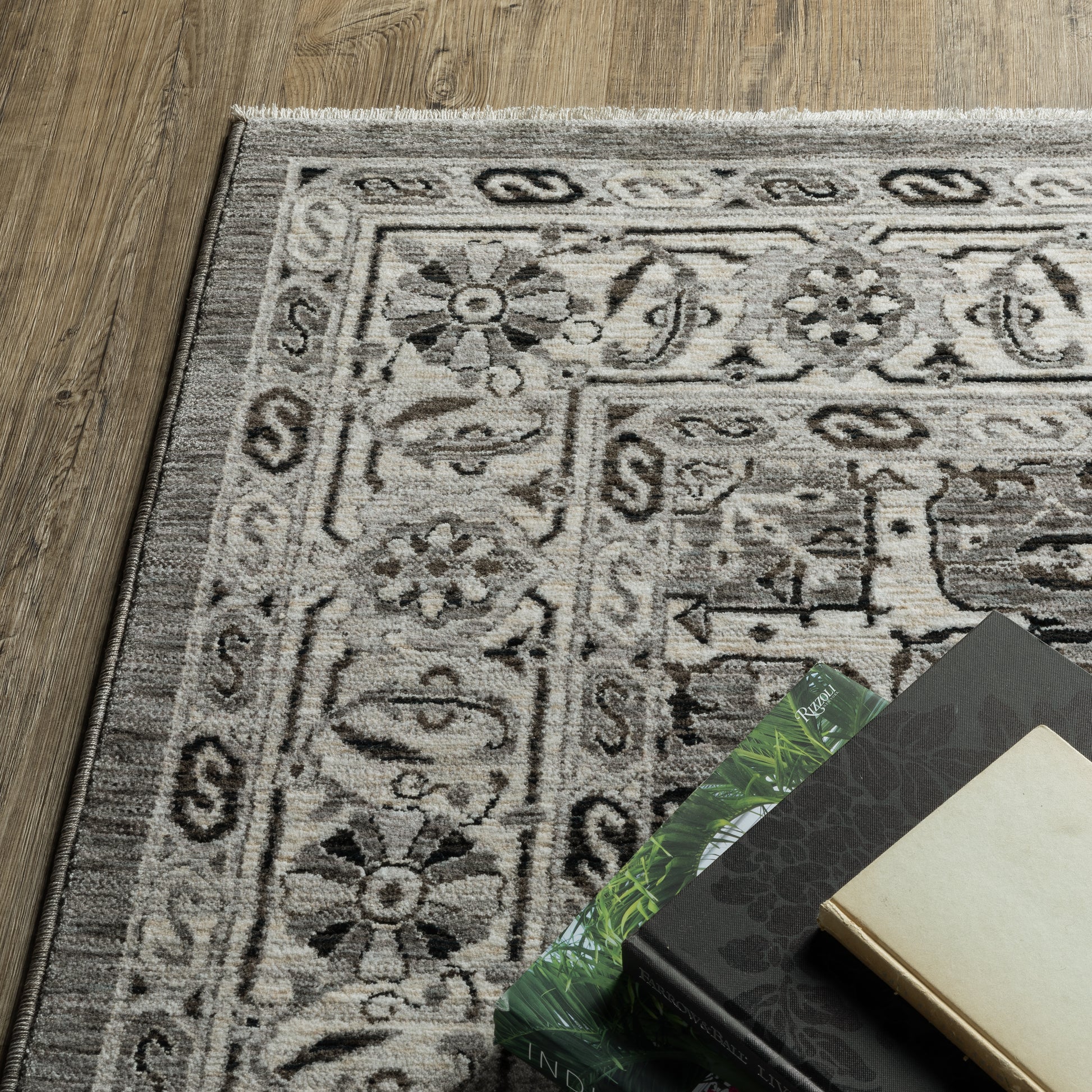 Chamberlain Medallion Grey/ Grey Floral Cut Pile Rug