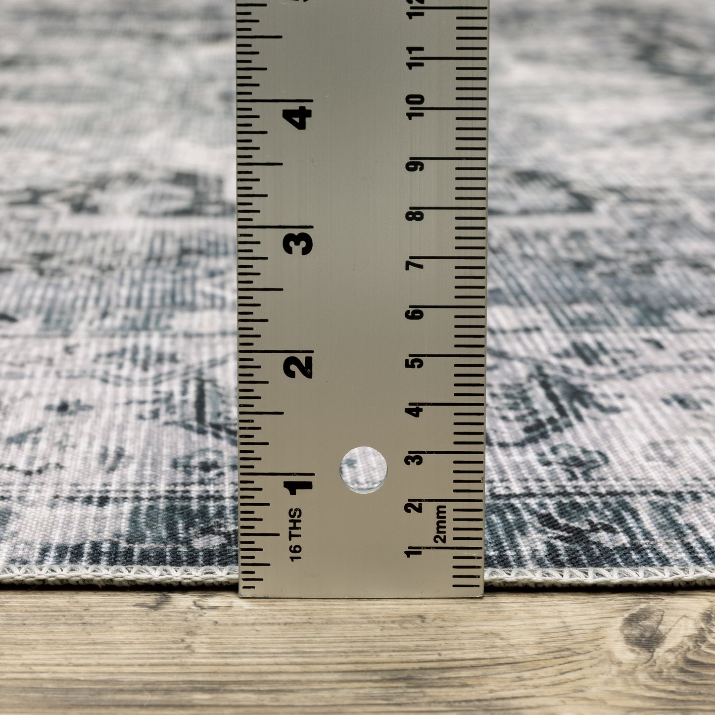 Charleston Distressed Charcoal/ Ivory Medallion Flat Weave Rug