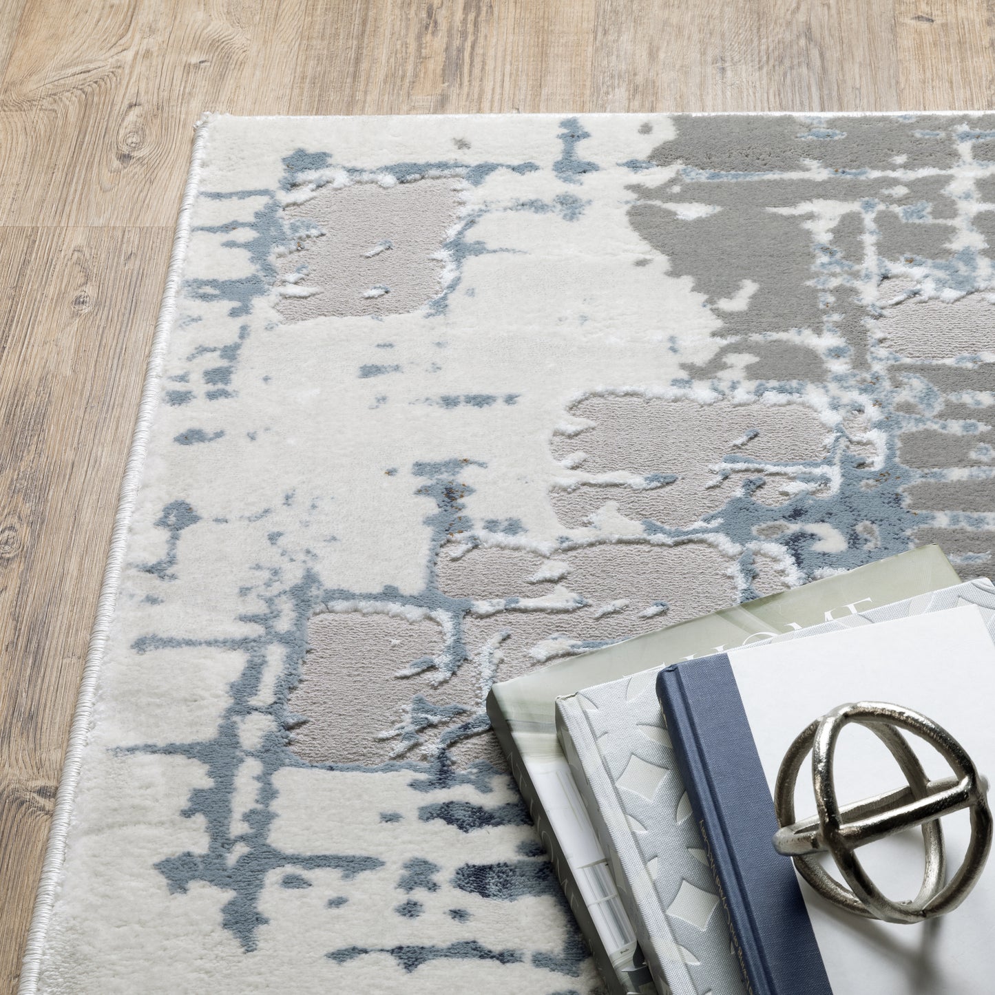 Easton Abstract Ivory/ Blue Cut Pile Rug