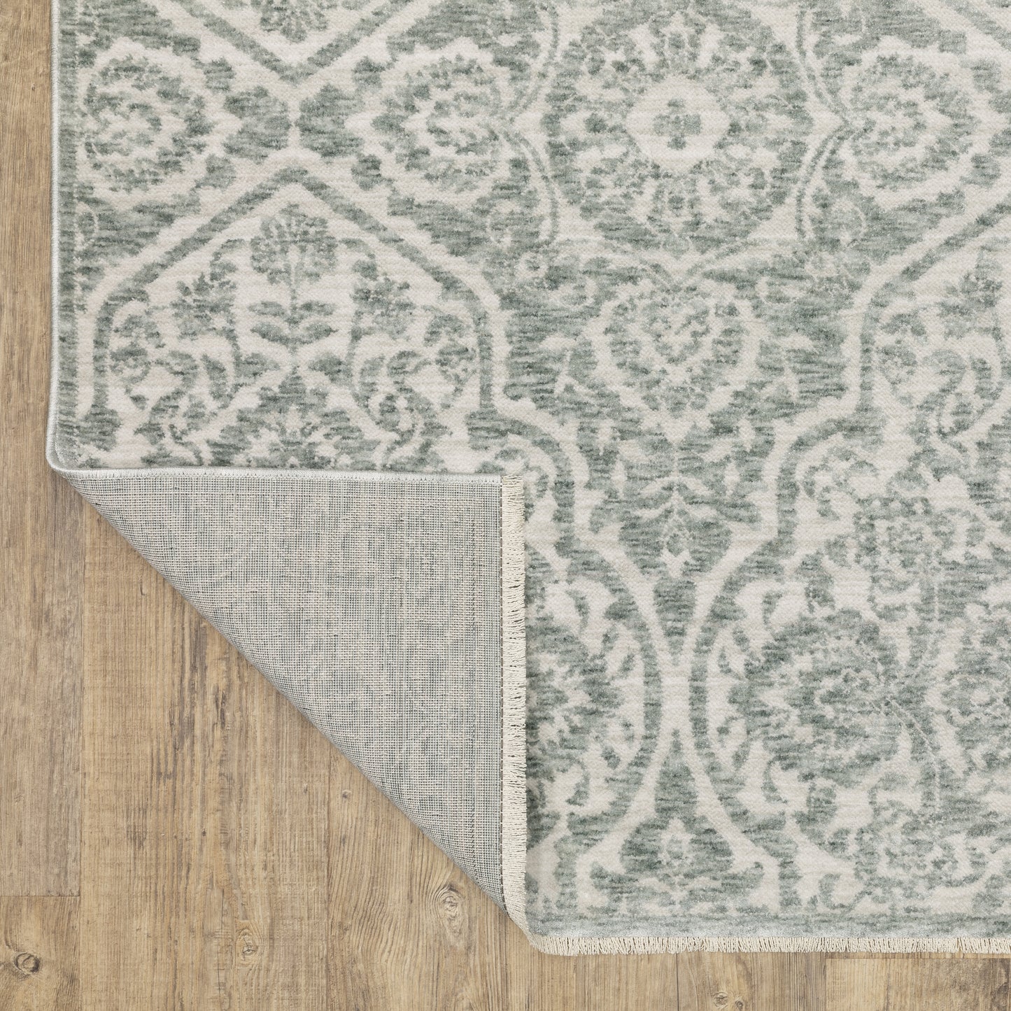 Echo Medallion Green/ Ivory Floral Cut Pile Rug