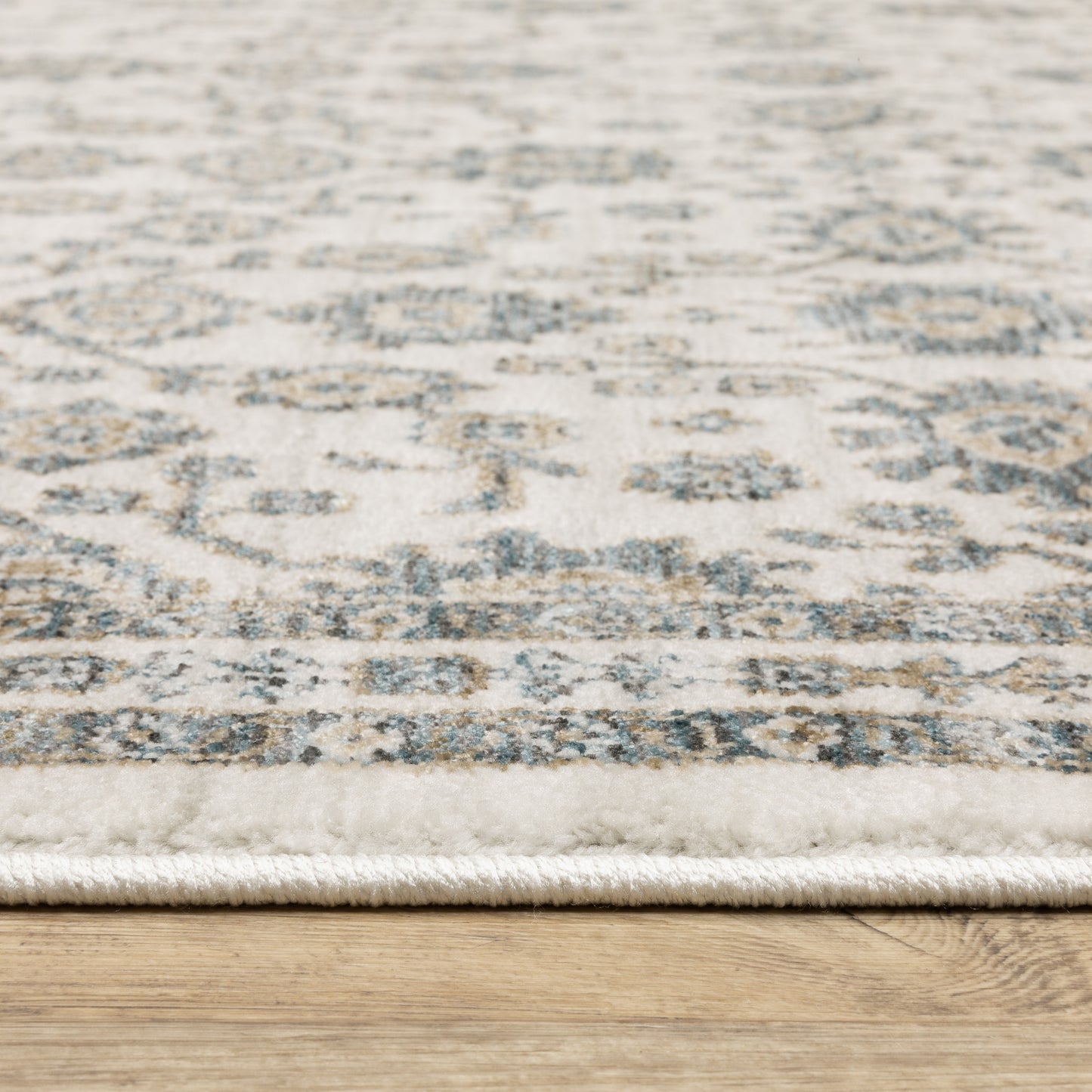 Echo Floral Ivory/ Blue Cut Pile Rug