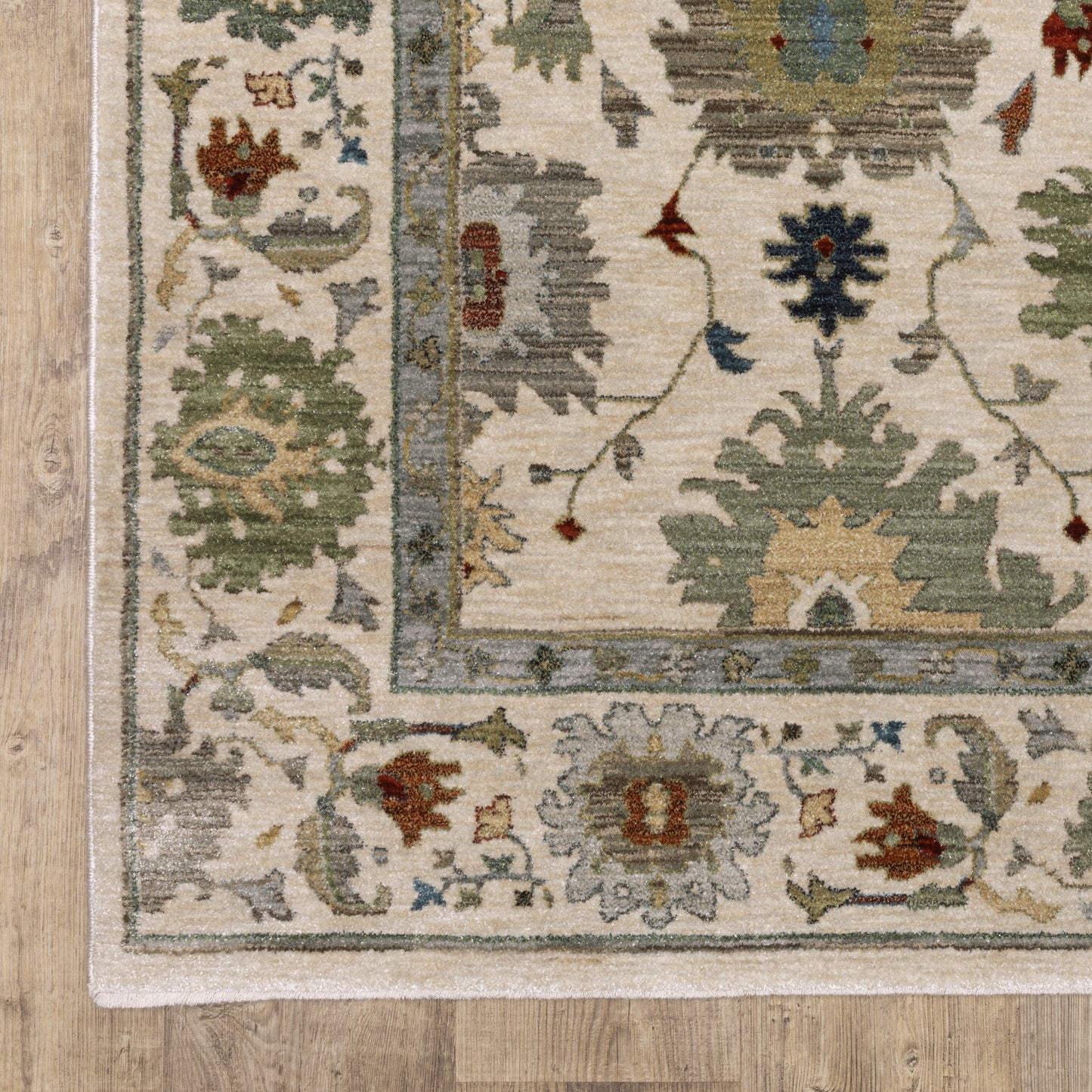 Eliana Oriental Ivory/ Multi Floral Cut Pile Rug