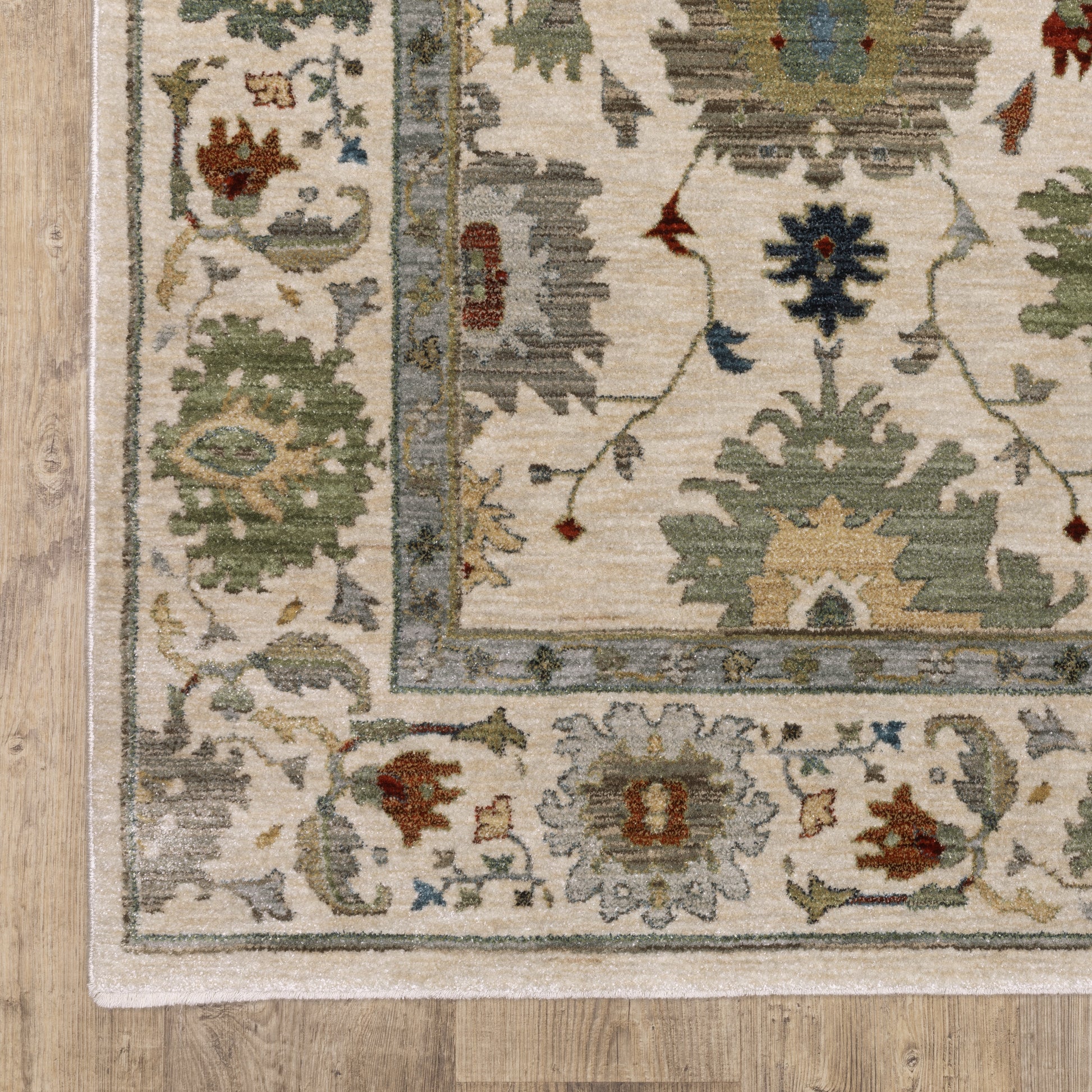 Eliana Oriental Ivory/ Multi Floral Cut Pile Rug