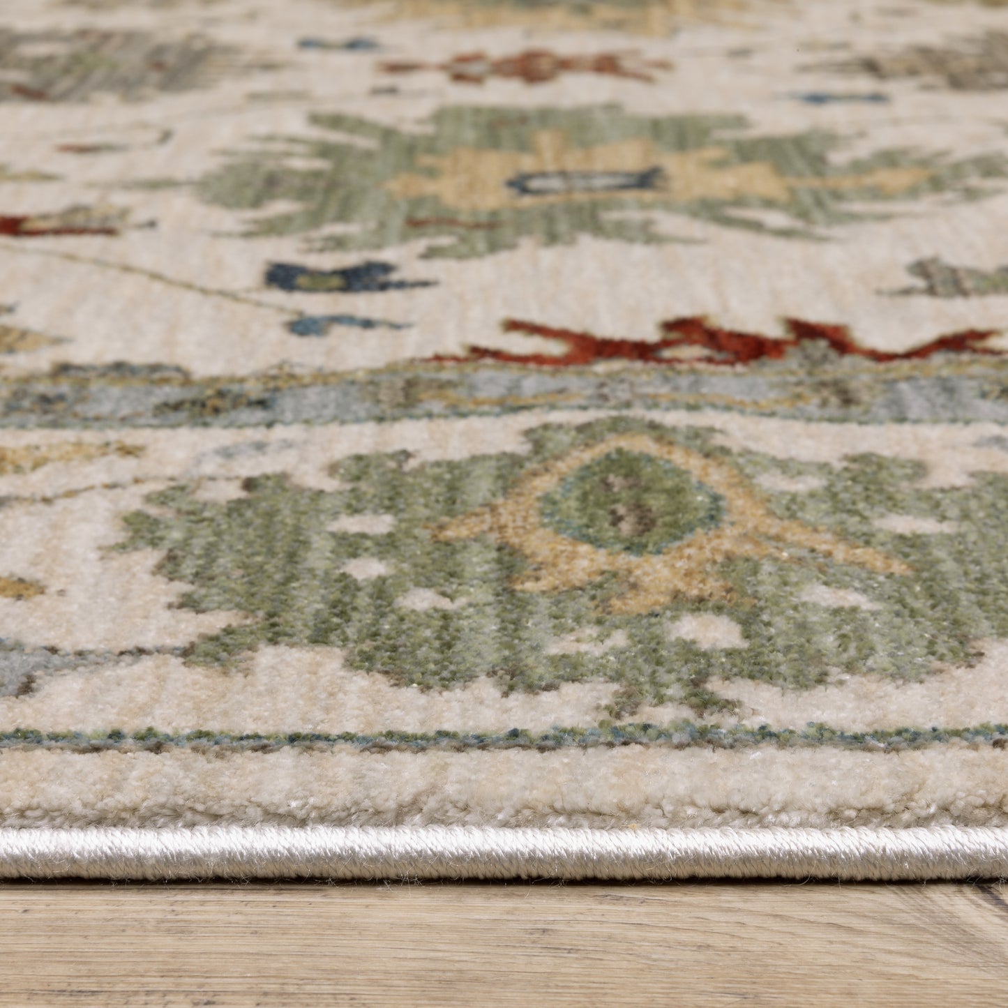 Eliana Oriental Ivory/ Multi Floral Cut Pile Rug