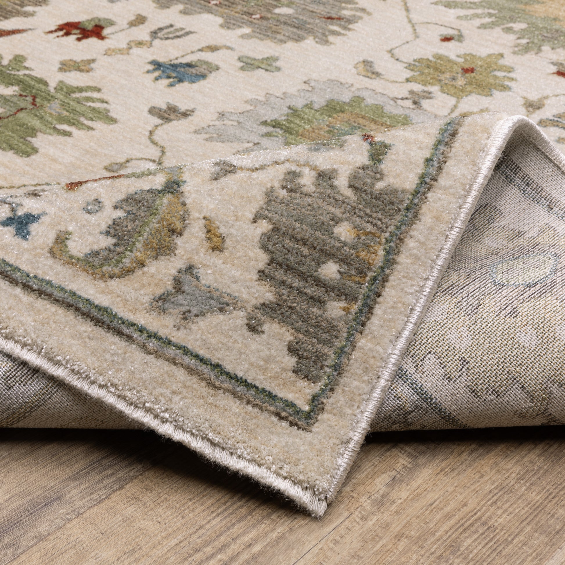 Eliana Oriental Ivory/ Multi Floral Cut Pile Rug
