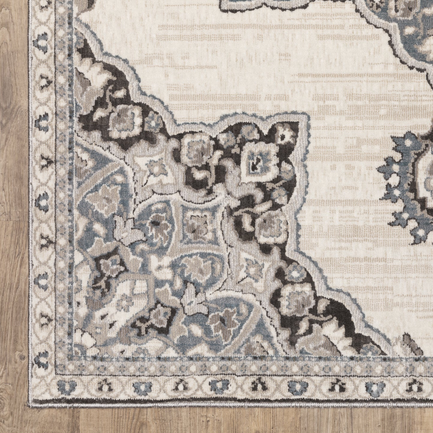 Ellington Medallion Ivory/ Blue Oriental Cut Pile Rug