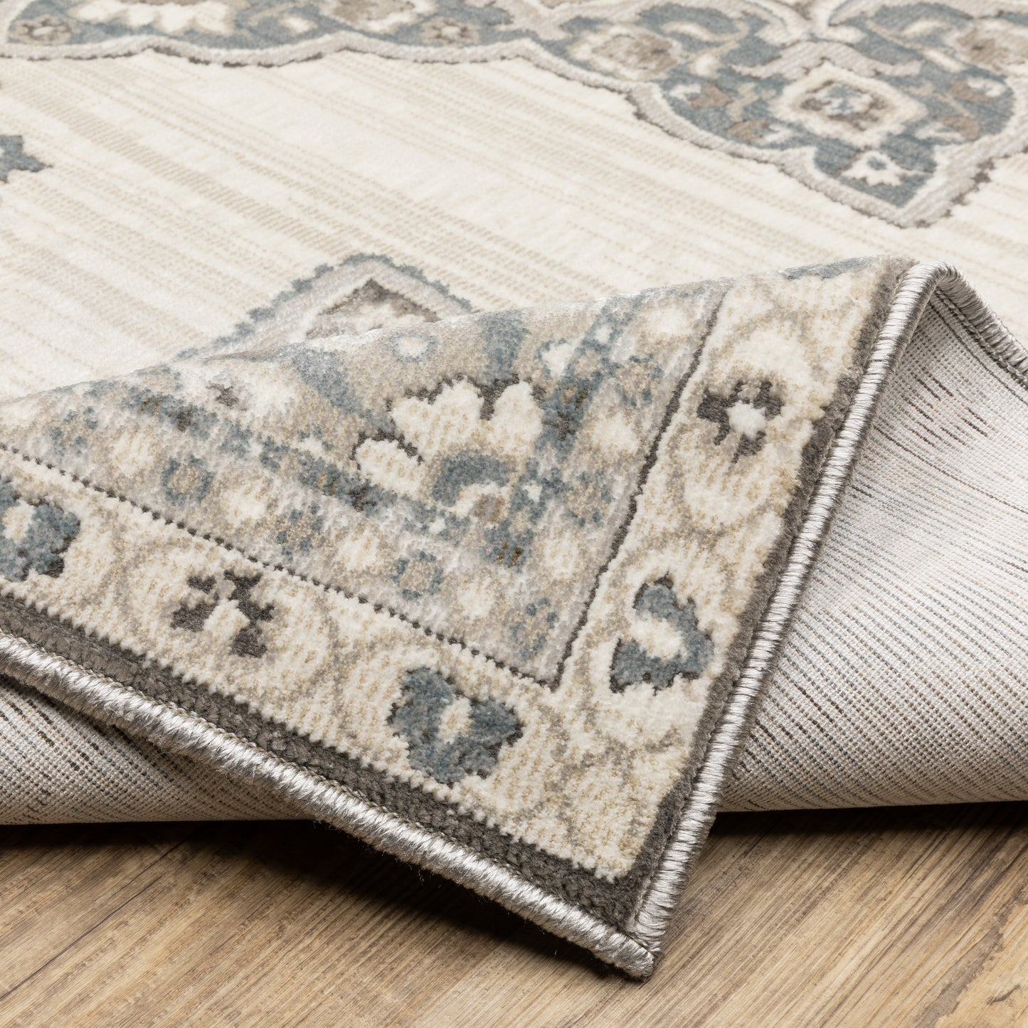 Ellington Medallion Ivory/ Blue Oriental Cut Pile Rug
