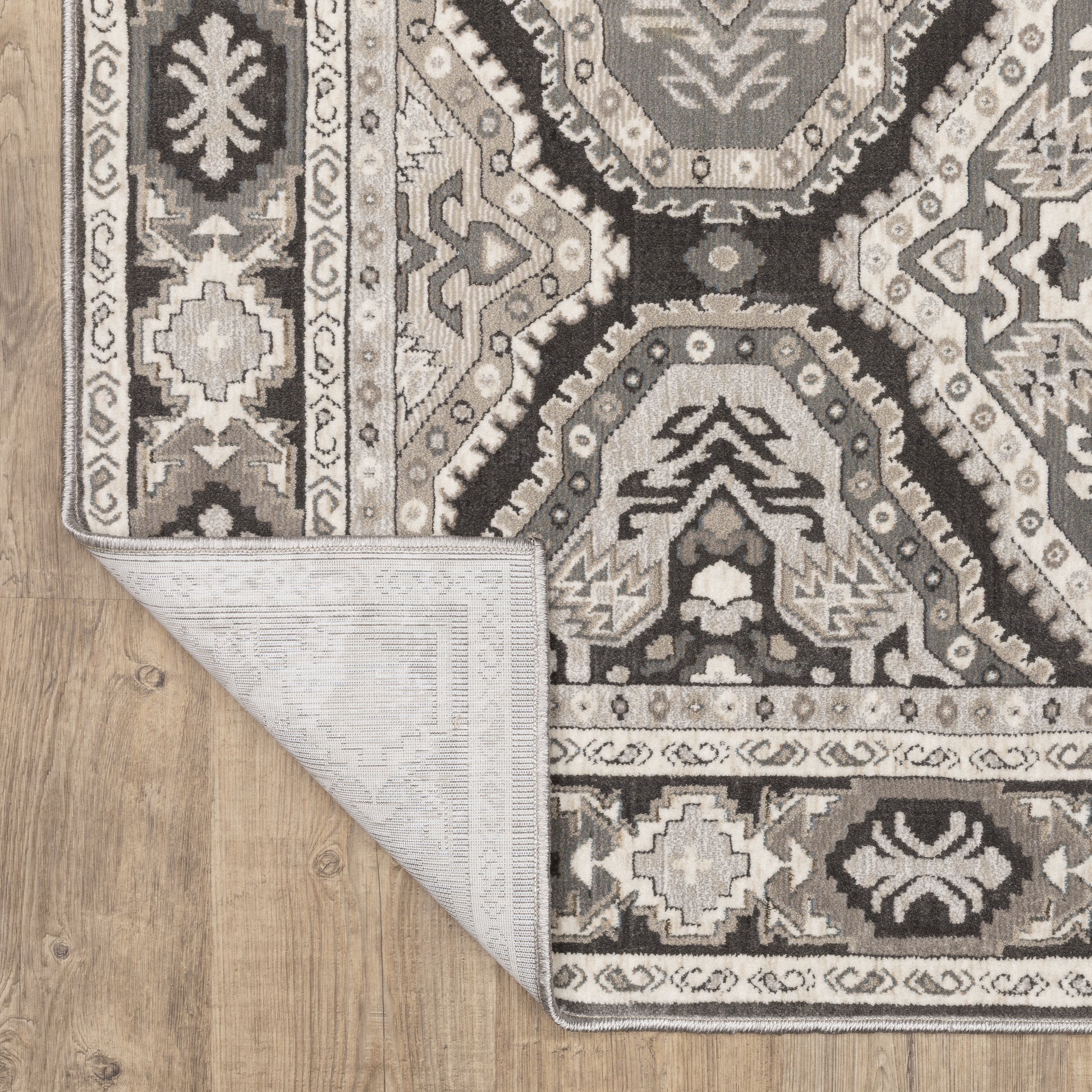 Ellington Geometric Grey/ Grey Trefoil Cut Pile Rug
